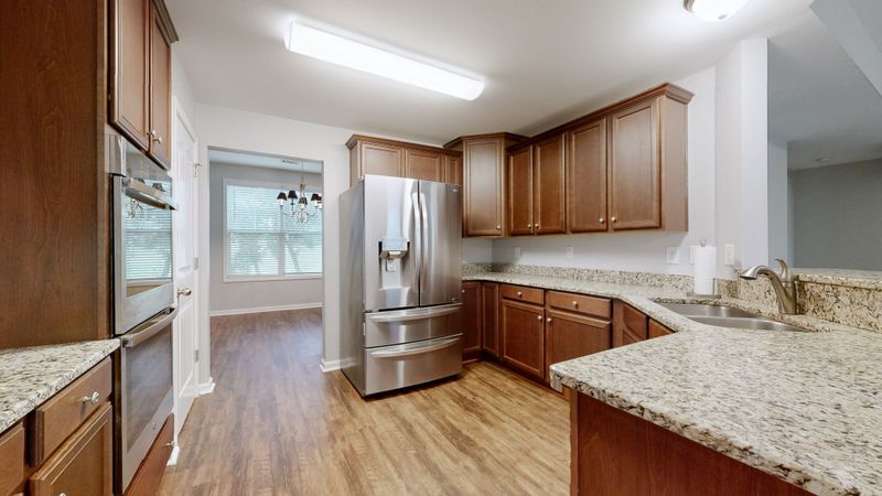 8007 Timber Cove Dr, Mount Juliet, TN 37122