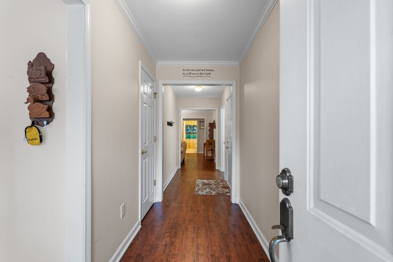 327 Forest Glen Cir, Murfreesboro, TN 37128