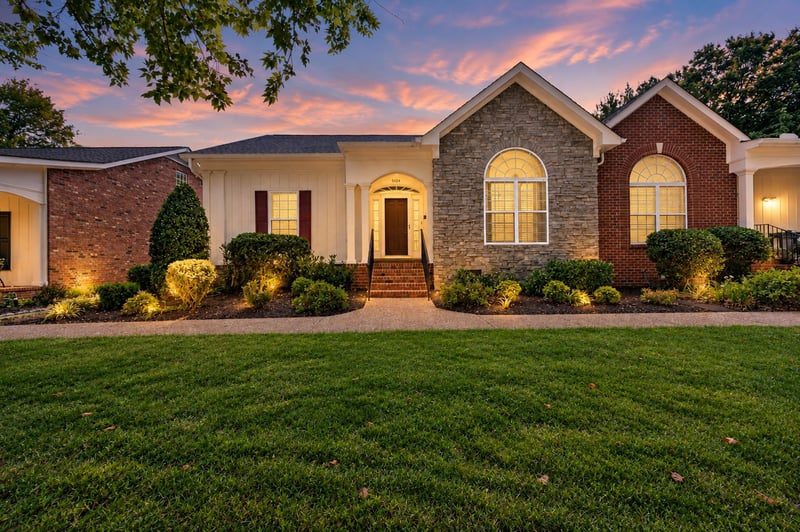 5624 Oakes Dr, Brentwood, TN 37027