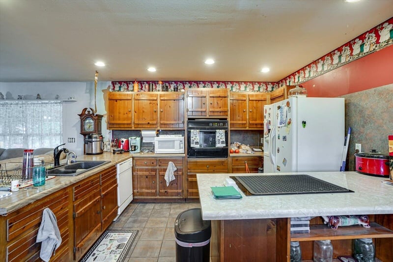 5219 Apison Rd, Cohutta, GA 30710
