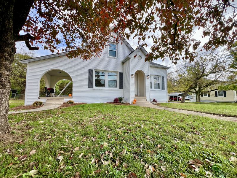 2013 Highland Ave, Columbia, TN 38401