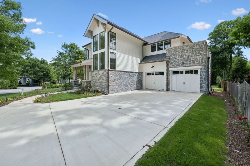 304 Berry Cir, Franklin, TN 37064