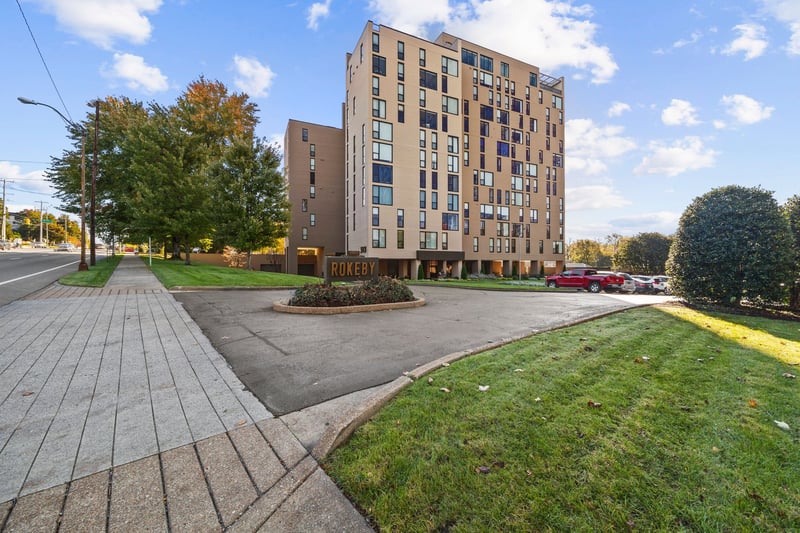 3901 West End Ave #303, Nashville, TN 37205