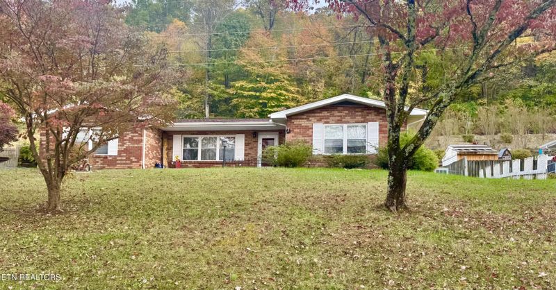 4208 Spar Dr, Knoxville, TN 37918