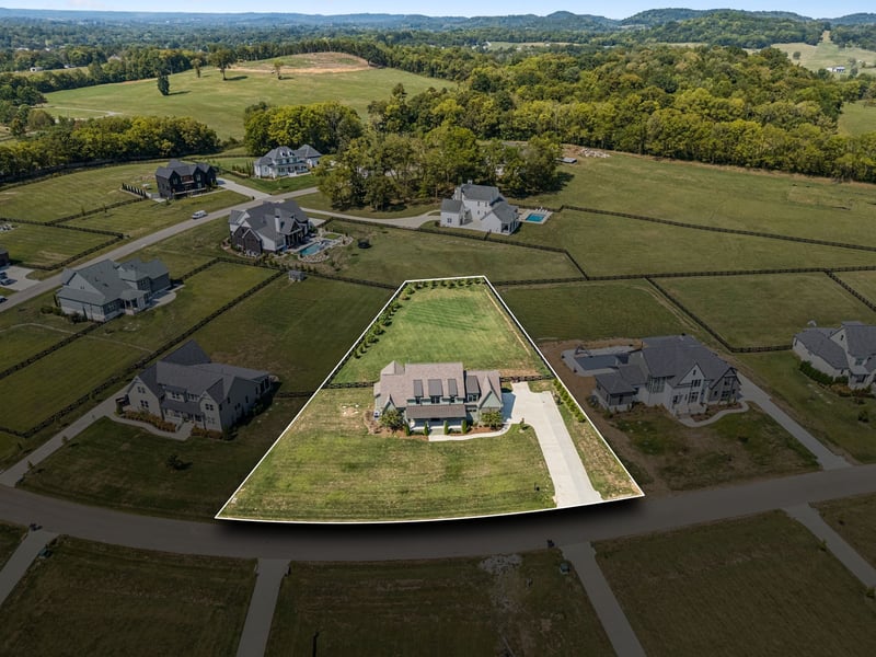 5124 Bond Mill Rd, Thompsons Station, TN 37179