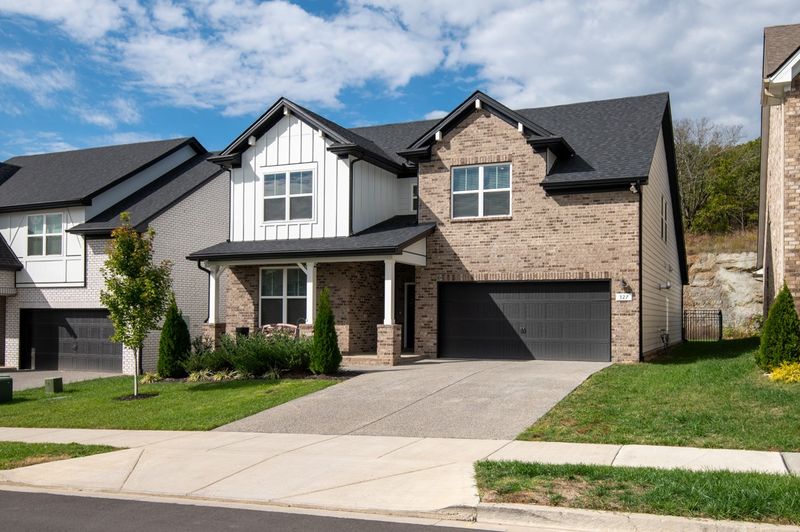 327 Turfway Pk, Gallatin, TN 37066