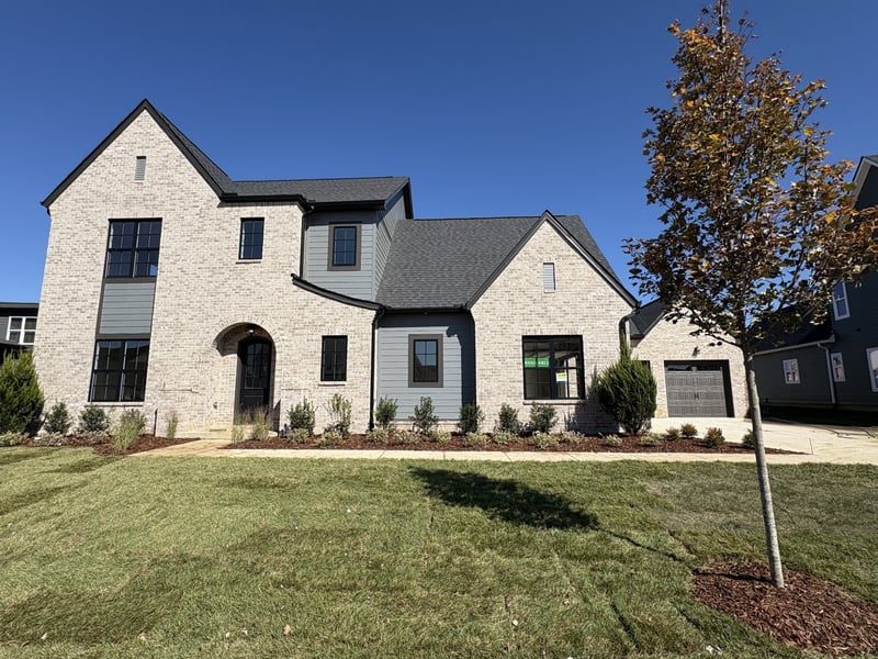7928 Halewood Dr, College Grove, TN 37046