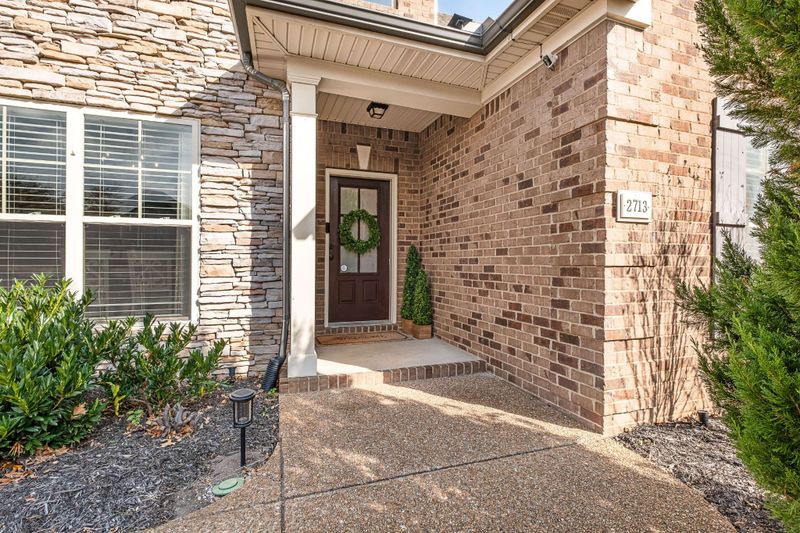 2713 Avington Ct, Murfreesboro, TN 37128