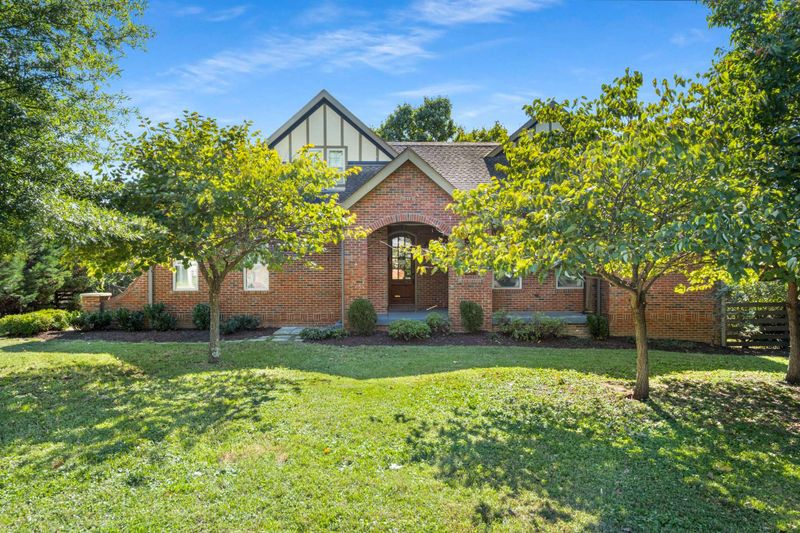 1158 Greenland Ave, Nashville, TN 37216