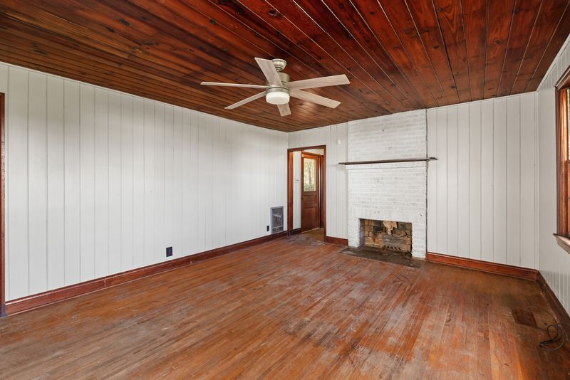 1842 Reynolds Rd, Nashville, TN 37217