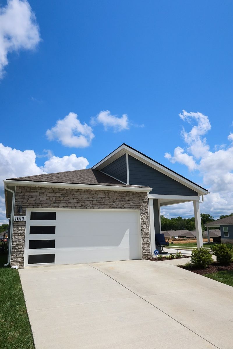 1013 Royal Gorge Pvt Ct, Gallatin, TN 37066