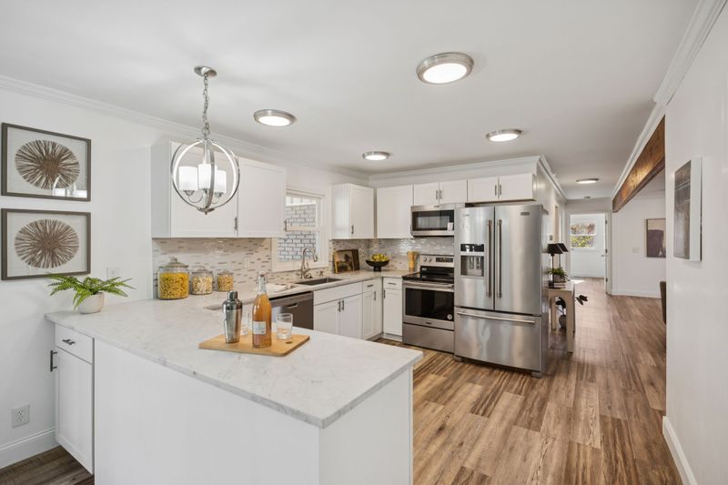 2804 Mossdale Dr, Nashville, TN 37217