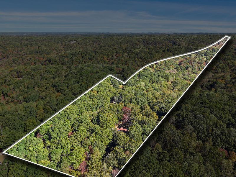 135 Shade Tree Ln, Pegram, TN 37143