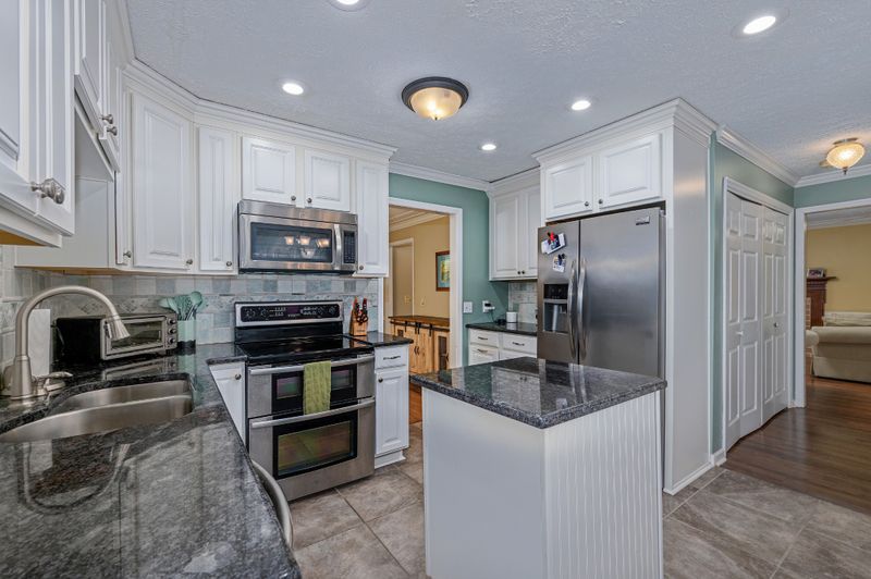 912 Flintlock Pl, Nashville, TN 37217