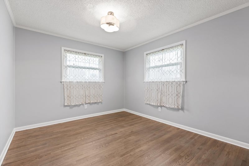 599 Steele Rd, Rossville, GA 30741