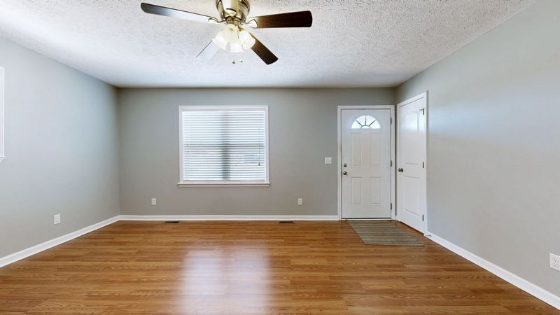 7992 Lebanon Rd, Murfreesboro, TN 37129