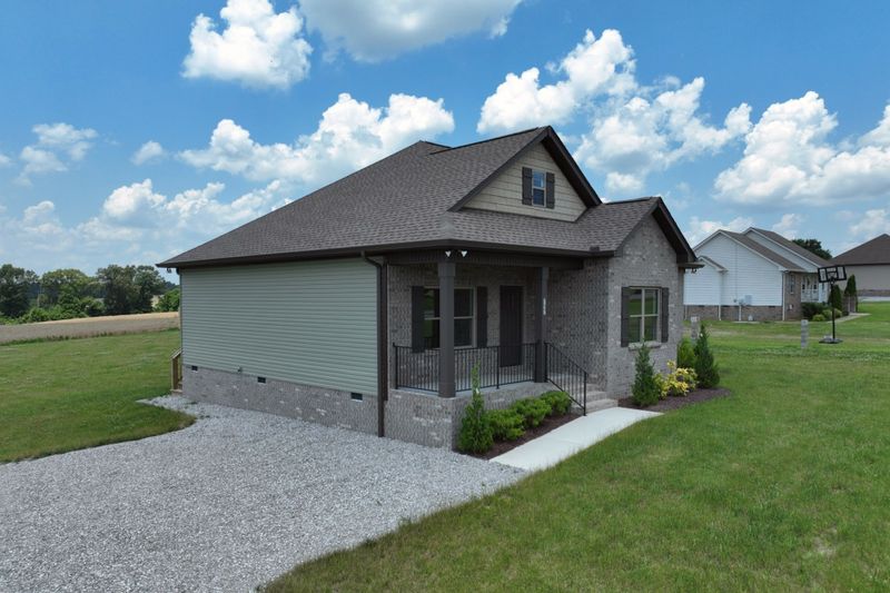 725 Lear Rd, Portland, TN 37148