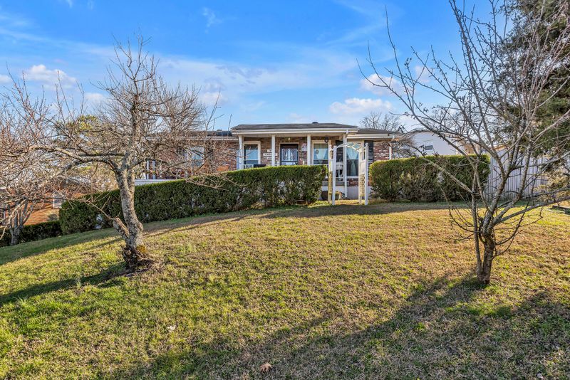 413 Mercomatic Dr, Nashville, TN 37209