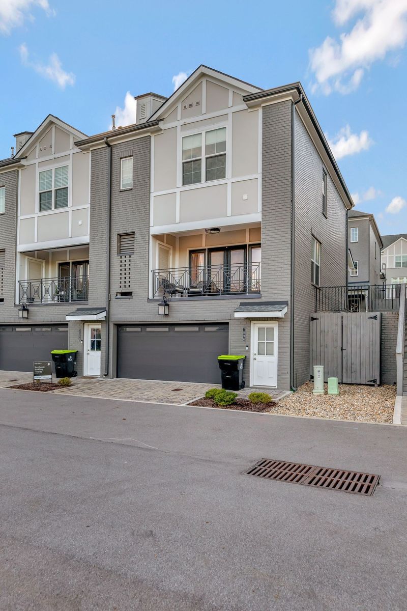 7096 Westside Cir, Nashville, TN 37205