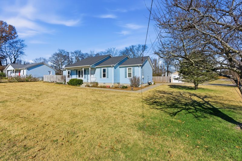 5326 Grassland Dr, Murfreesboro, TN 37129