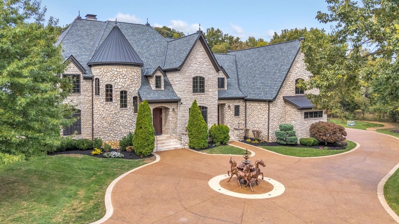 5915 Hillsboro Pike, Nashville, TN 37215