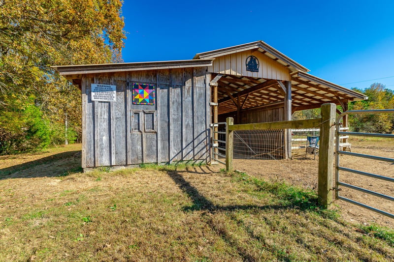 150 Ken Visage Ln, La Fayette, GA 30728