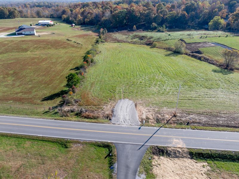 551 Buddy Rd, Dickson, TN 37055