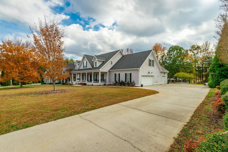 232 E Tennant Cir, Chickamauga, GA 30707