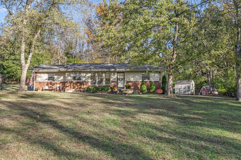 300 Kemper Dr S, Madison, TN 37115