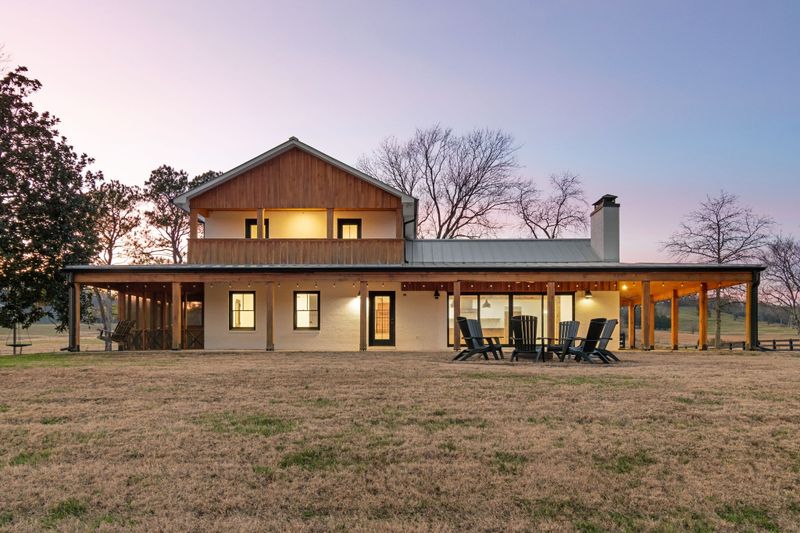 4824 Leipers Creek Rd, Williamsport, TN 38487