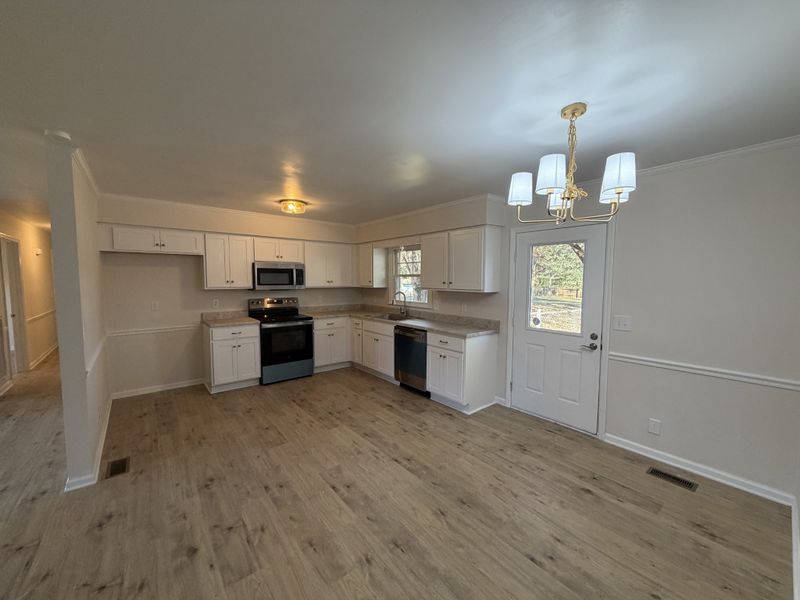 616 Foxfire Ct, Murfreesboro, TN 37129