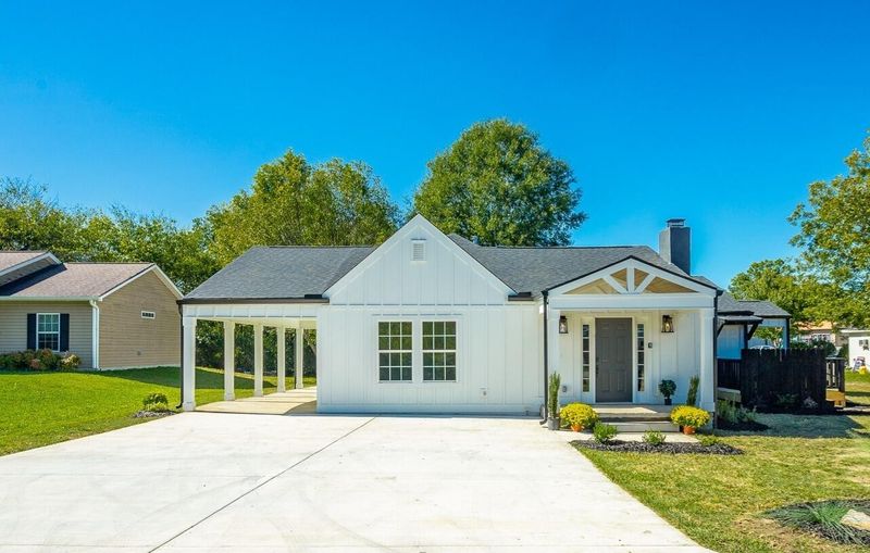 235 Guyler St, Ringgold, GA 30736