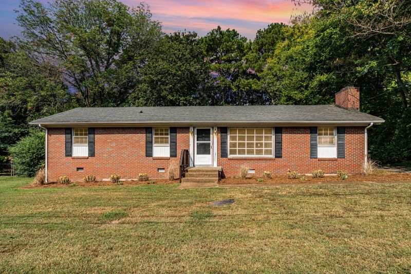 228 Bate Ave, Gallatin, TN 37066