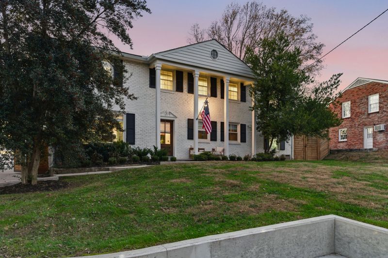 4811 Overcrest Dr, Nashville, TN 37211