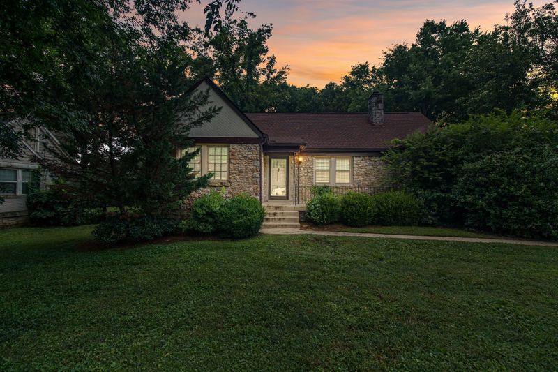 1005 Estes Rd, Nashville, TN 37215