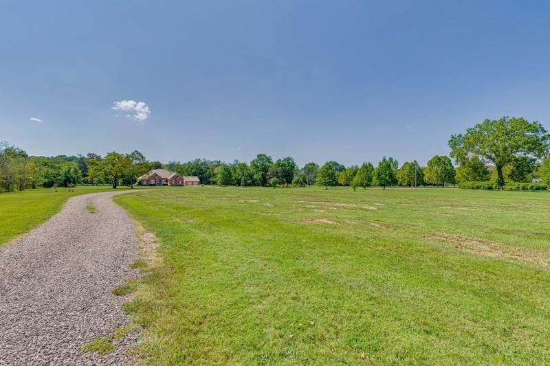 2575 North Rd, Murfreesboro, TN 37128