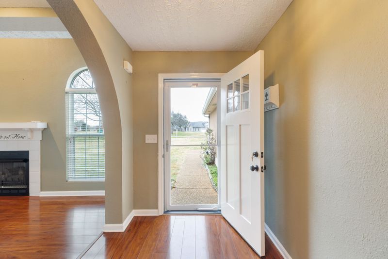 1240 Hunters Point Ln, Spring Hill, TN 37174