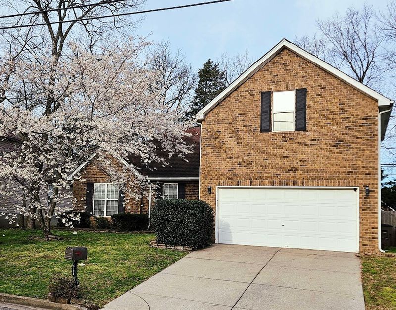 5164 Singing Hills Dr, Antioch, TN 37013