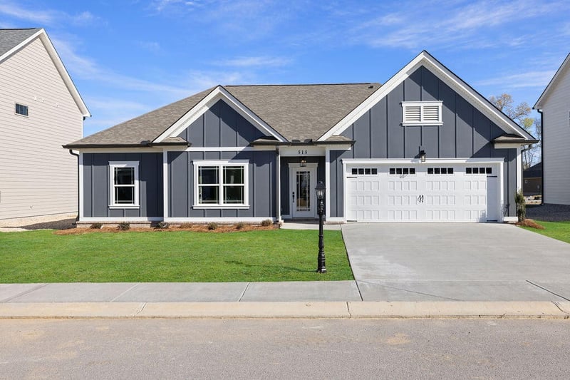 515 Winchester Dr, Rossville, GA 30741