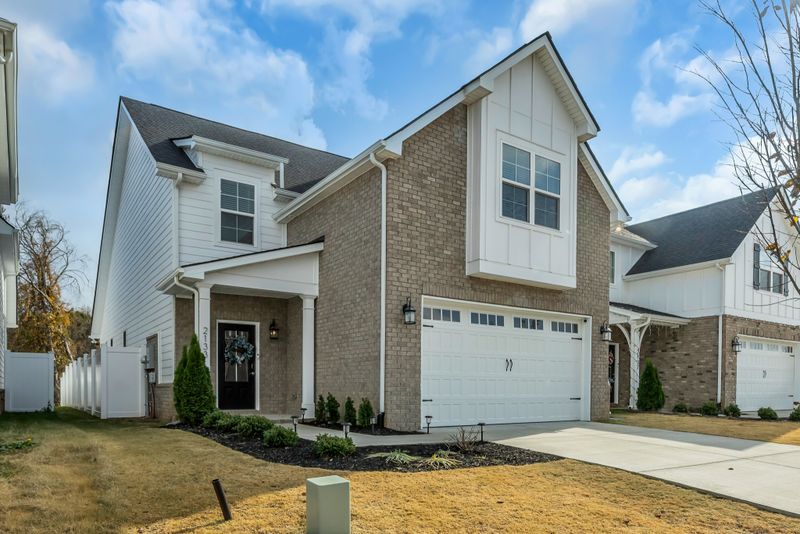 2133 Barringer Ln, Murfreesboro, TN 37128