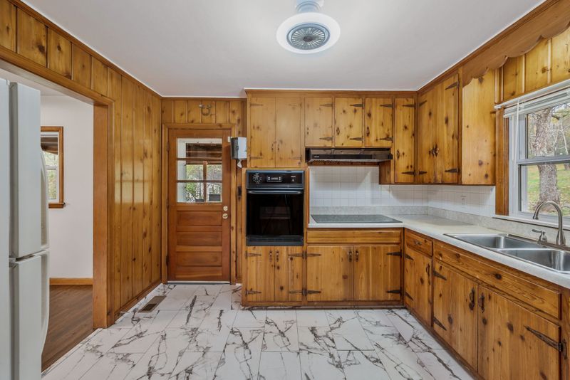 435 Dry Creek Rd, Goodlettsville, TN 37072