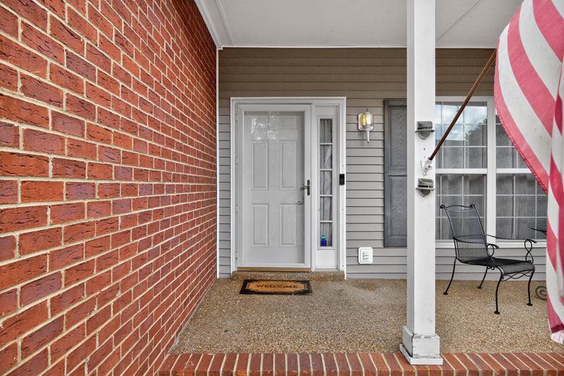 1716 Tellico Dr, Thompsons Station, TN 37179