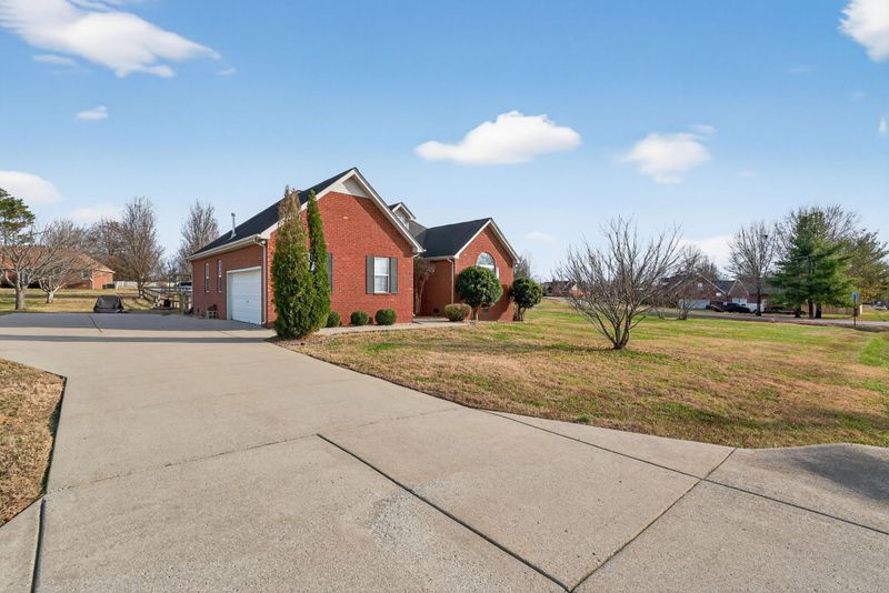 109 Choir Ct, Murfreesboro, TN 37129