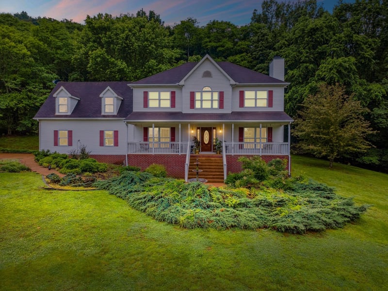 6873 Giles Hill Rd, College Grove, TN 37046