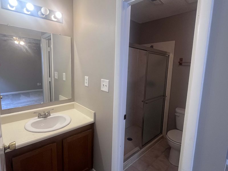 2152 Mullen Cir, Nashville, TN 37217