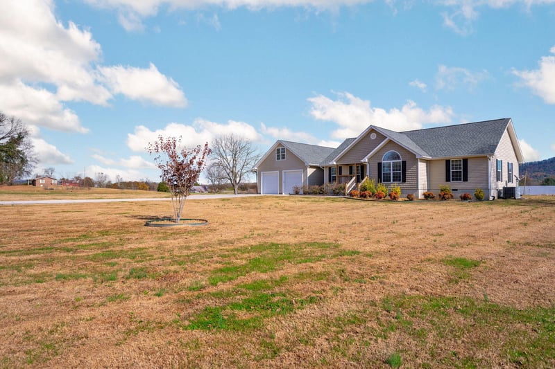 2545 W Armuchee Rd, La Fayette, GA 30728
