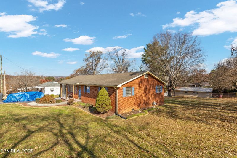 4300 Plummer Dr, Knoxville, TN 37918