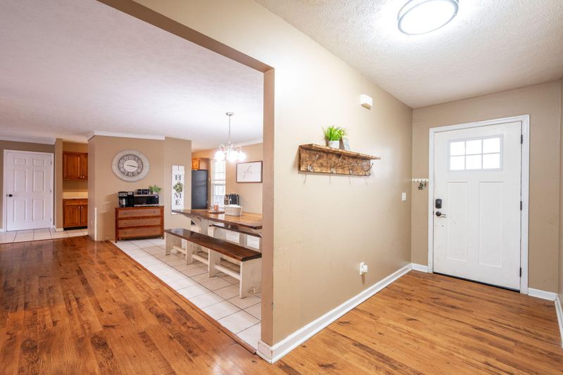 200 Ash Ln, Rock Spring, GA 30739