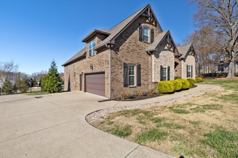 82 Deer Run Rd, Cross Plains, TN 37049