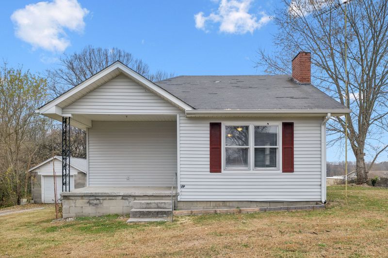 1323 Pleasant Grove Rd, Westmoreland, TN 37186